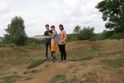 CONTEST auf der Dirt-Bahn